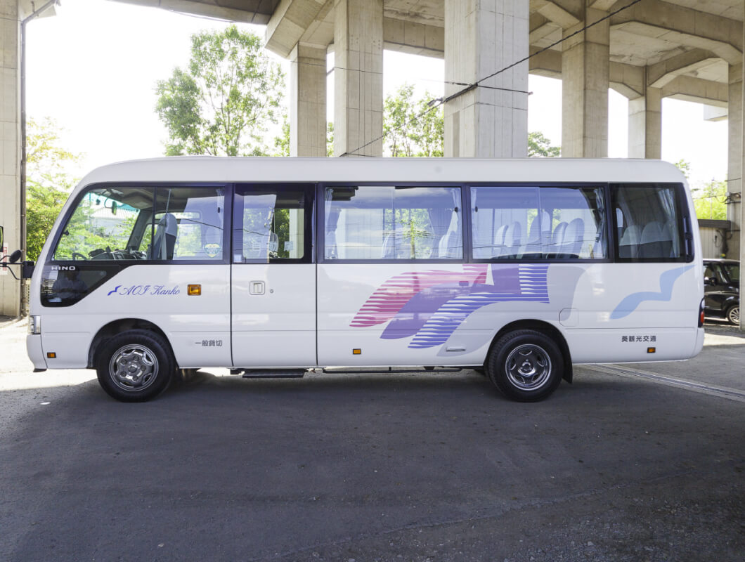 マイクロバス（⽩）
