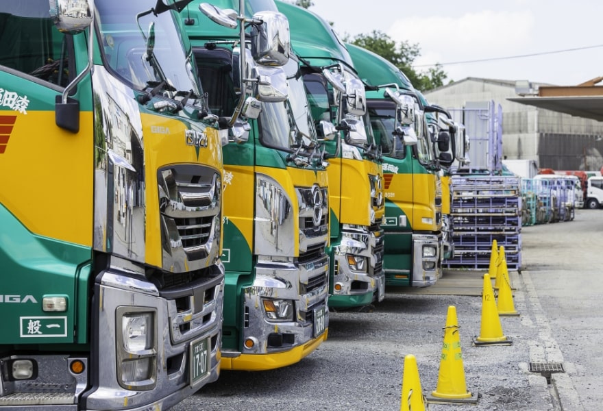 多種多様なトラックで対応可能