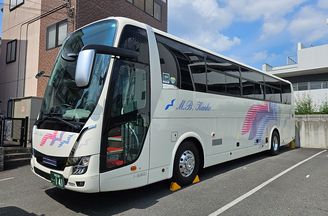 大型バス