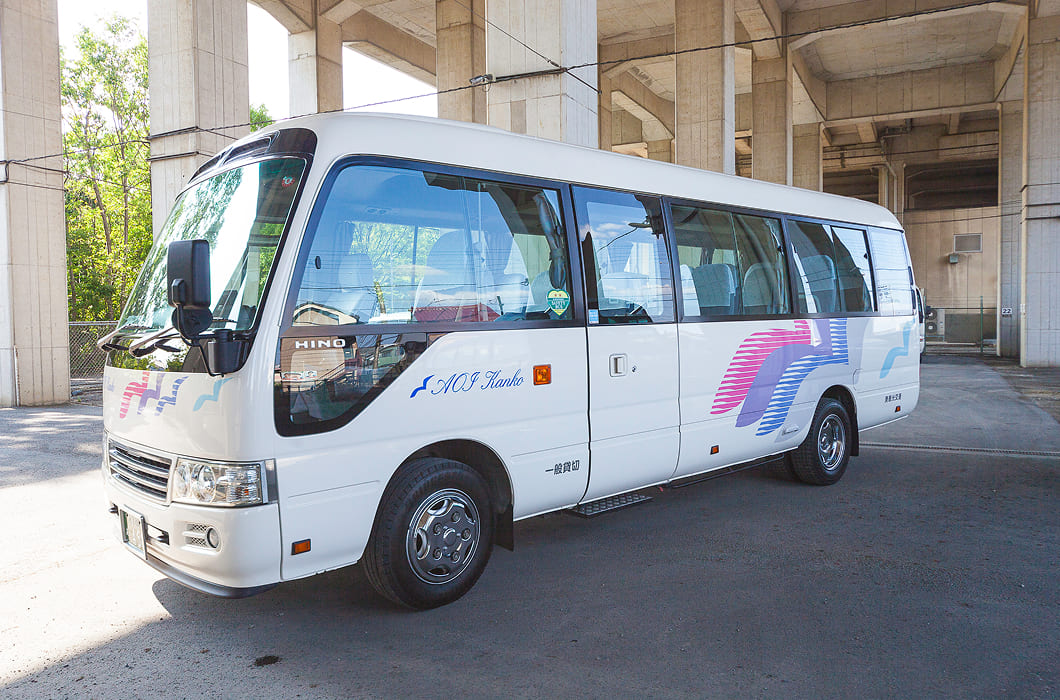 マイクロバス（⽩）