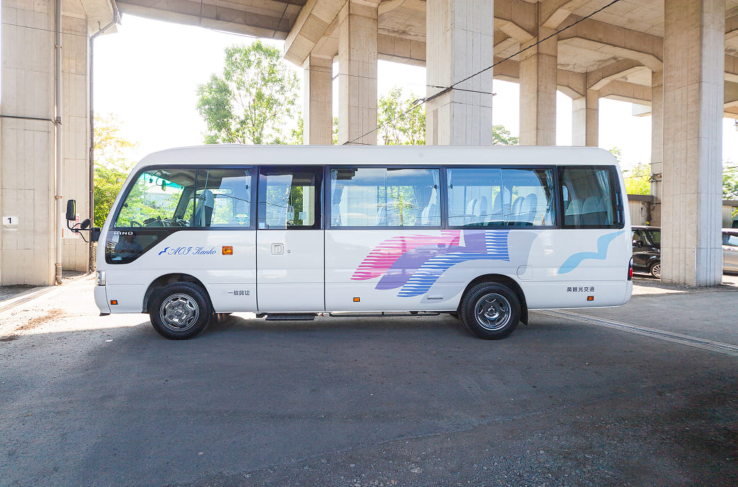 マイクロバス（⽩）